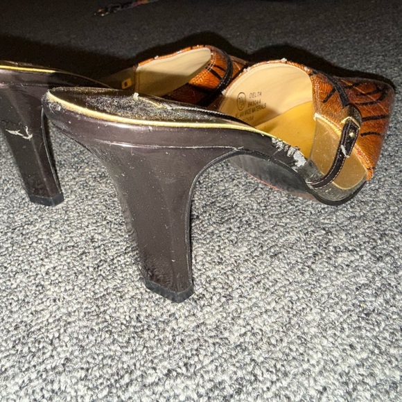 Vintage Amanda Women's Brown Heeled Sandals - Picture 4 of 4